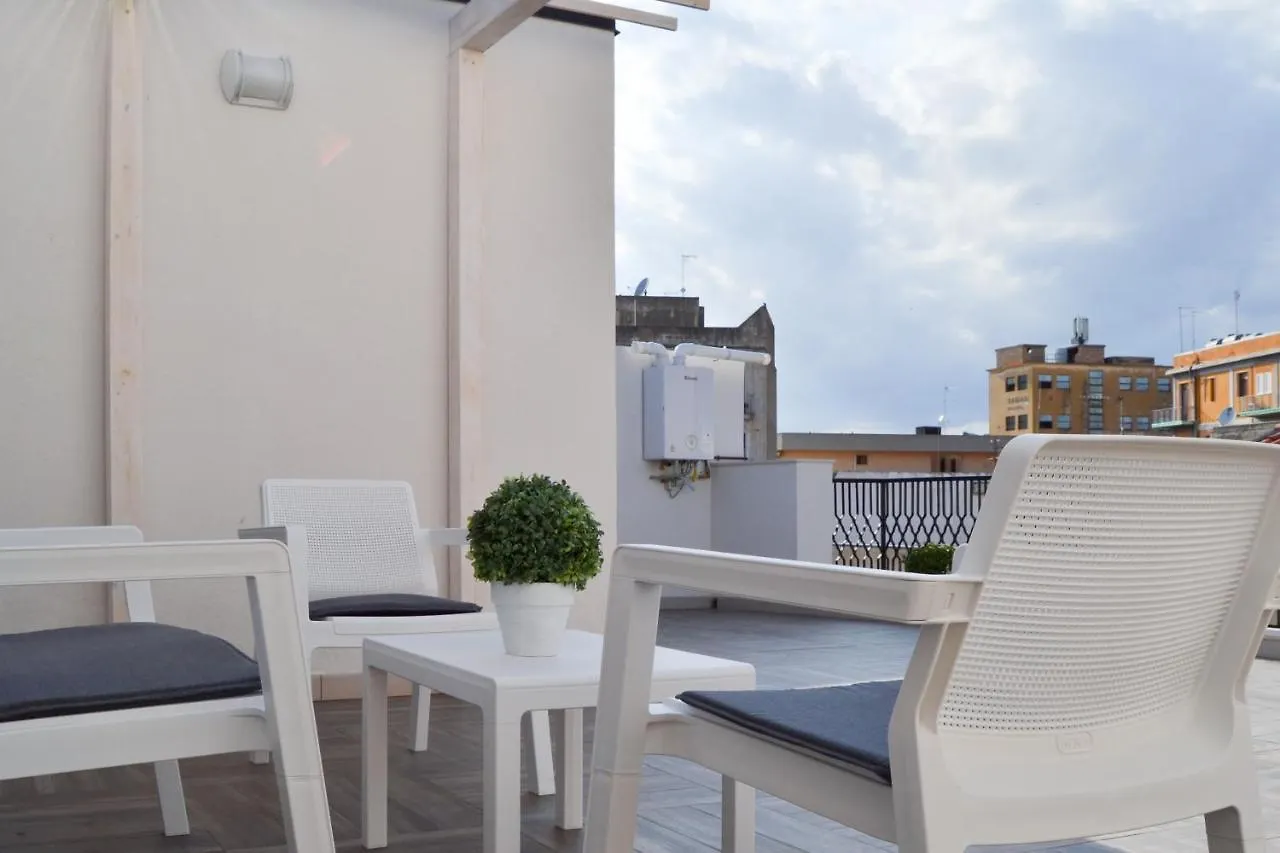Aparthotel Quattroquarti Stradivari Home Noto