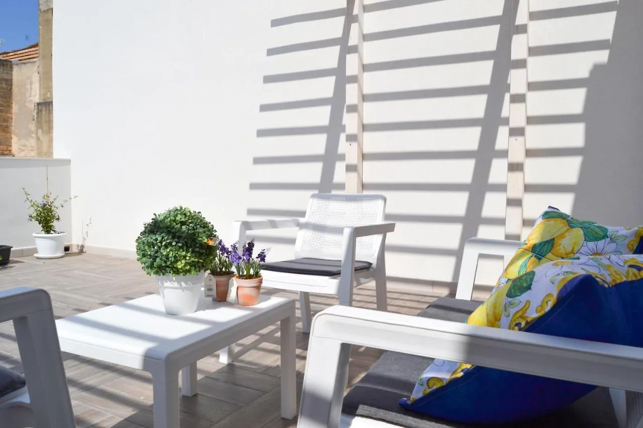Quattroquarti Stradivari Home Noto